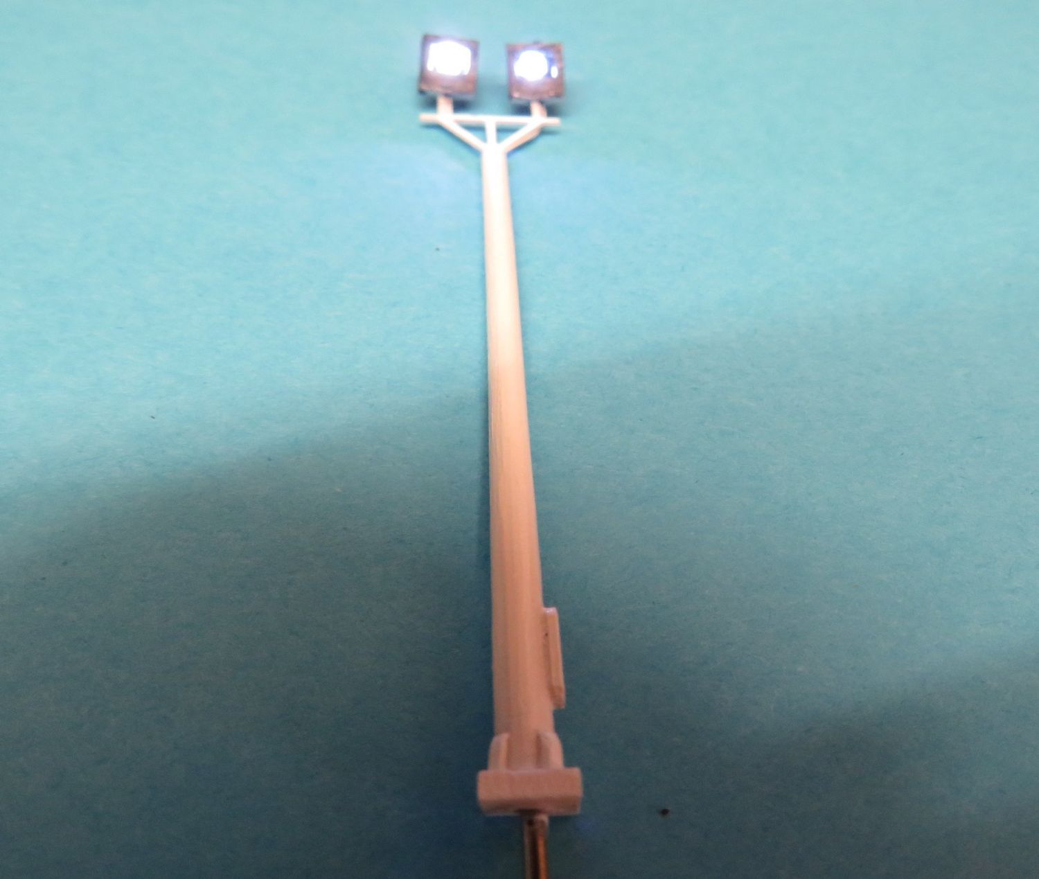 N Scale Modern Yardlight - Item Code N3